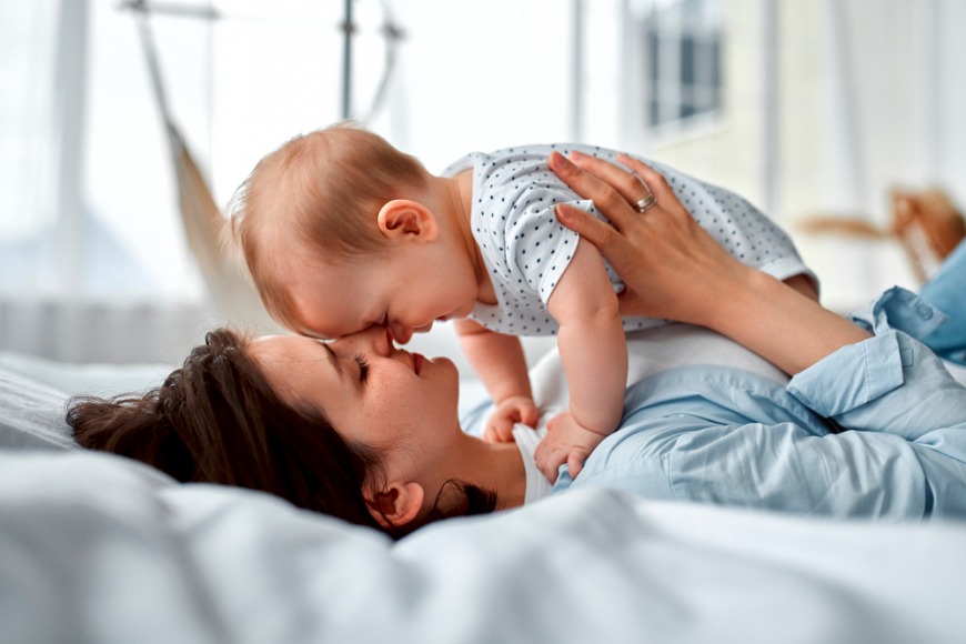 Tandem nursing tips and tricks, according to a doctor Tandem nursing tips and tricks, according to a doctor